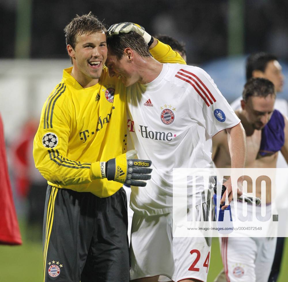 Torwart Michael Rensing und Tim Borowski (beide Bayern) - Schlussjubel Fußball EC 1 Herren Champions League 2008 2009, FC Bayern München Gruppe Florenz Freude,