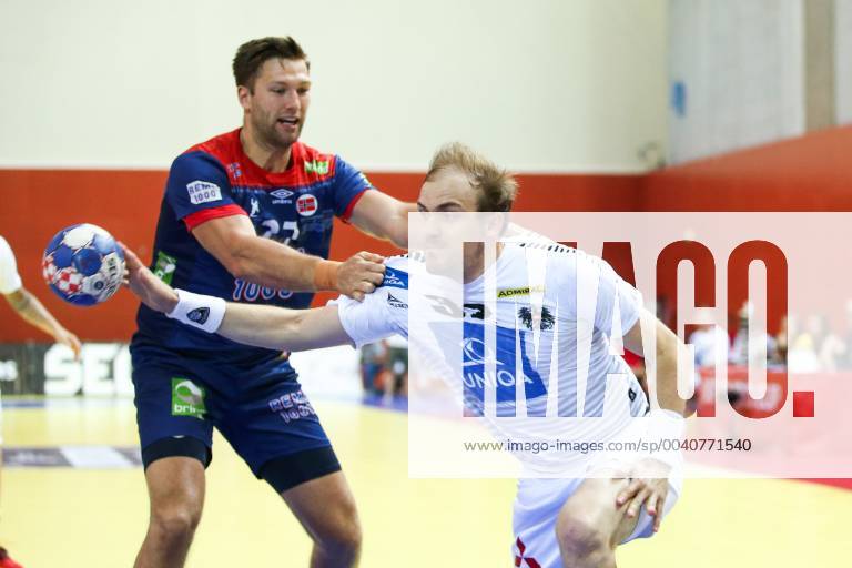 HANDBALL - EHF EC, AUT vs NOR KLAGENFURT,AUSTRIA,13.JUN.19 - HANDBALL - EHF EURO Cup, international match, Länderspiel, Nationalmannschaft Austria vs Norway. Image shows Harald Reinkind (NOR) and Gerald Zeiner (AUT). GEPAxpictures xDanielxGoetzhaber