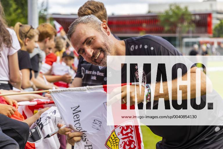 DEU, Germany, Baden Württemberg, Stuttgart, 20 06 2019 football, 2 Bundesliga, season 2019 2010 season kick-off at VfB Stuttgart in front of 4500 fans in the Robert Schlienz stadium head coach Tim Walter writes autographs Any use of the photo only for a fee plus VAT, complete mention of name in accordance with section 13 UrhG and sending of two specimen copies The usage fee is based on the current picture fees of the MFM of the BVPA No rights of third parties available no third party rights available Picture is subject to a fee MR:N