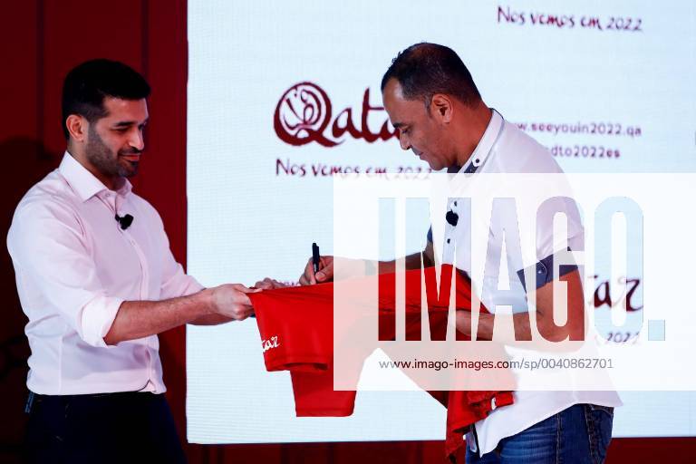 Brazilian former soccer player Marcos Evangelista de Moraes Cafu (R) signs a t-shirt next to Qatar 2022 World Cup President Nasser Al Khater (L) during an exhibition on the Qatar 2022 World Cup organized by the World Cup 2022 Organizing Committee, in Sao Paulo, Brazil, 21 June 2019. Cafu was appointed as one of the ambassadors of the event. Cafu appointed Qatar 2022 ambassador in Sao Paulo !ACHTUNG: NUR REDAKTIONELLE NUTZUNG!