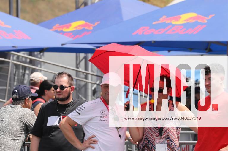 FORMULA 1 - GP of Austria 2019 SPIELBERG,AUSTRIA,27.JUN.19 - MOTORSPORTS, FORMULA 1 - Grand Prix of Austria, Red Bull Ring, preview. Image shows fans. GEPAxpictures xAndreasxPranter