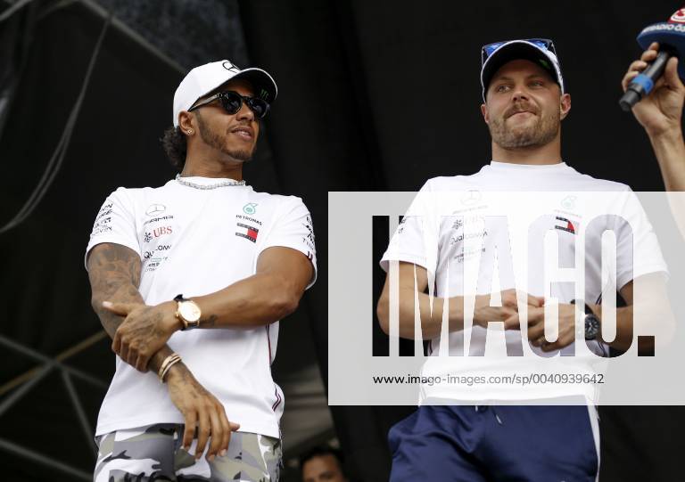 Motorsports: FIA Formula One World Championship, WM, Weltmeisterschaft 2019, Grand Prix of Austria, 44 Lewis Hamilton (GBR, Mercedes AMG Petronas Motorsport), 77 Valtteri Bottas (FIN, Mercedes AMG Petronas Motorsport), Spielberg Austria