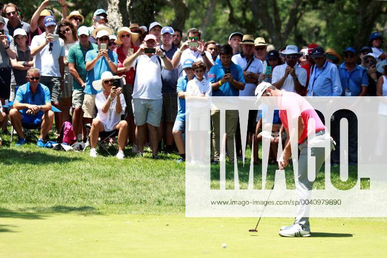 Spanish golfer Jon Rahm competes at hole 1 on the last day of the Estrella Damm Andalucía Masters, within the European Golf Circuit, at Valderrama field in San Roque, Cadiz, Spain, 30 June 2019. EPA A. Carrasco Ragel Estrella Damm Andalucía Masters in Cadiz, Spain !ACHTUNG: NUR REDAKTIONELLE NUTZUNG!