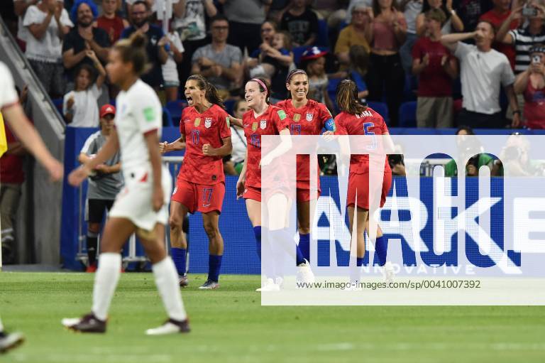 Joie de Alex Morgan (etats unis) et de ses coequipieres FOOTBALL : Angleterre vs Etats-Unis - Coupe du monde de Football Feminin 1 2 finale - 02 07 2019 FredericChambert Panoramic