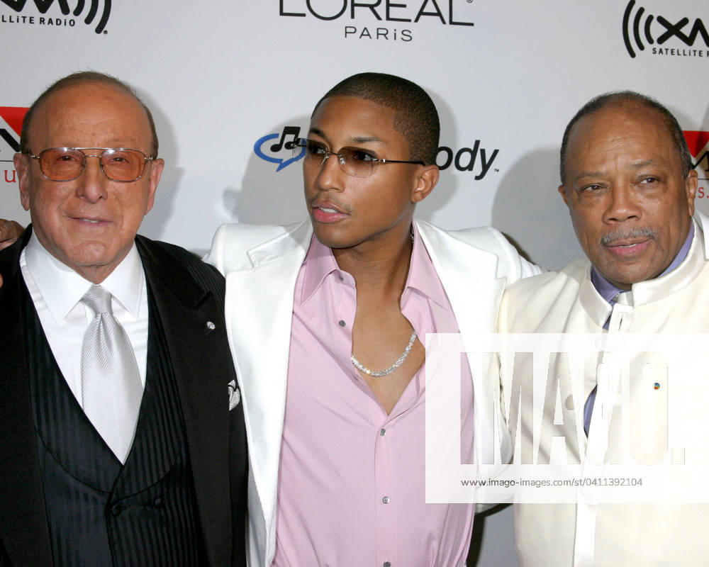 Clive Davis Pharrell Williams Quincy Jones Clive Davis Annual Pre-Grammy Party Beverly Hilton Hotel Beverly Hills, CA February 7, 2006 2006 Kathy Hutchins Hutchins Photo Los Angeles CA USA