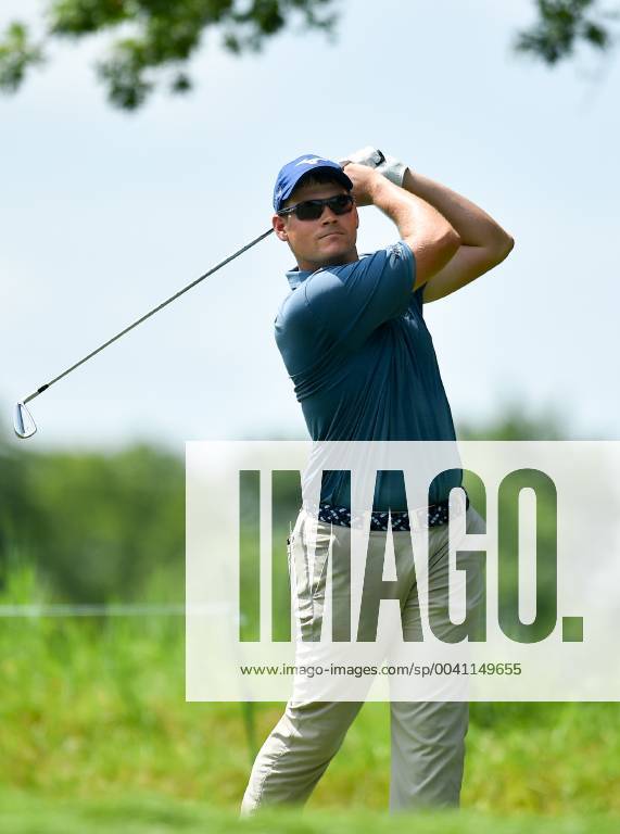 Silvis, Iowa, USA - PGA, Golf Herren golfer Adam Schenk tees off on the 11th hole during the third round of the John Deere Classic Saturday, July 13, 2019, at TPC Deere Run in Silvis. Golf 2019: John Deere Classic Iowa - ZUMAq30_ 20190713_zaf_q30_078