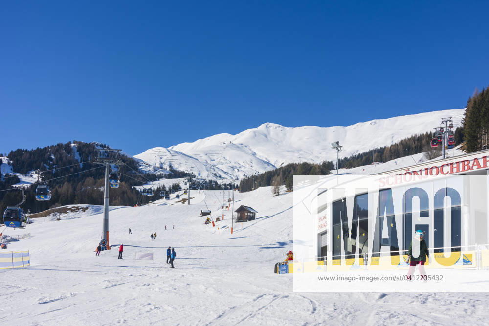 Ski lifts, ski slope, downhill skiing, Samnaun Alps Fiss Serfaus-Fiss-Ladis Tirol, Tyrol Austria