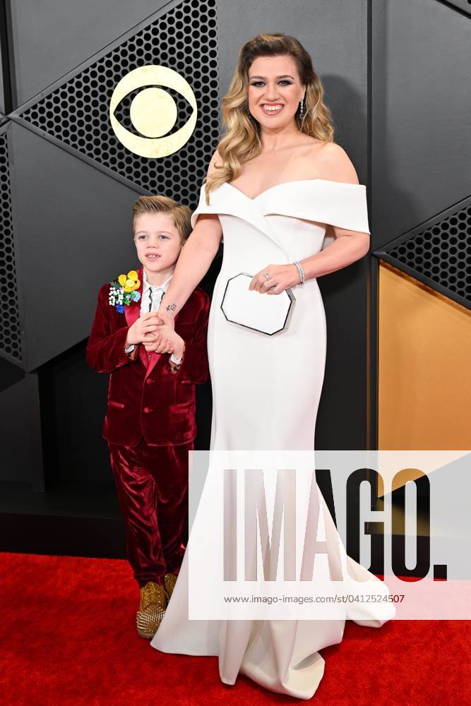 66th Grammy Awards held at the Crypto.com Arena Featuring: Remy Blackstock, Kelly Clarkson Where: Los Angeles, California, United States When: 04 Feb 2024 Credit: FV Cover Images . NOT FOR USE BY NEWSPAPERS BASED IN THE UK.