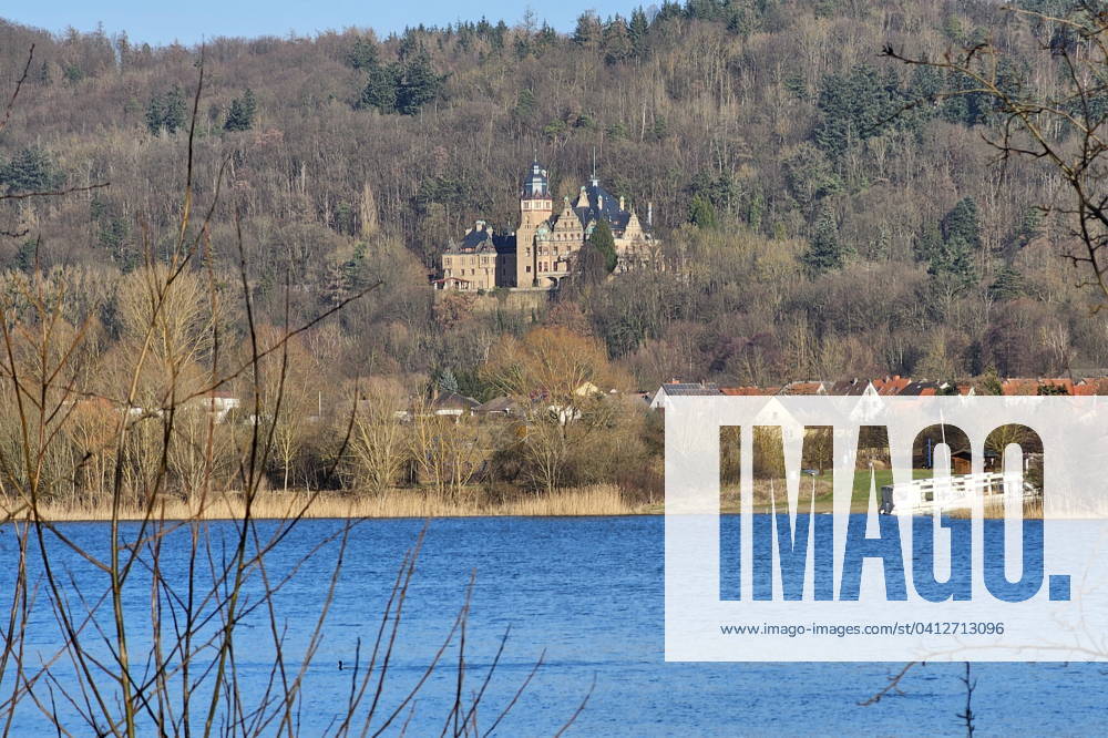 Eschwege Theme photo Germany, City, Eschwege, Hesse, 07 02 2024 Lake Werratal with Wolfsbrunnen Castle in Eschwege, Hesse Theme photo Germany, City, Eschwege, Hesse