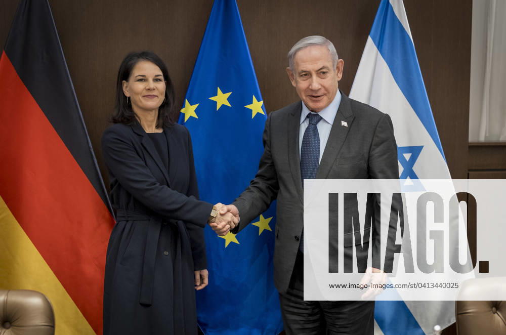 Annalena Baerbock Buendnis 90 Die Gruenen , Federal Foreign Minister, photographed during her visit to Israel Here she meets Israeli Prime Minister Benjamin Netanyahu Photographed on behalf of the Federal Foreign Office Jerusalem Israel