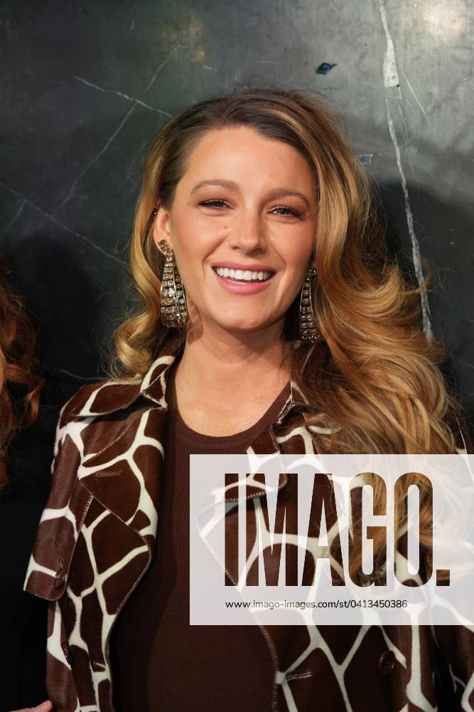 BLAKE LIVELY at the Michael Kors FW24 Fashion Show Arrivals,.Chelsea, NYC.February 13, 2024. New York USA - ZUMAms4_ 20240213_faf_ms4_001