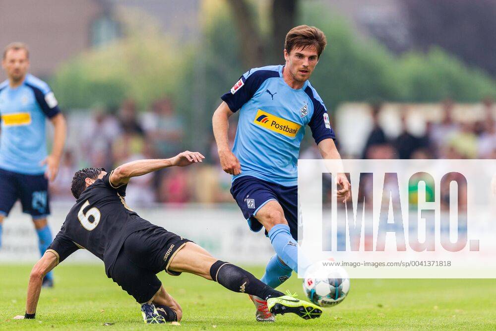 Straelen, Germany, 27 07 2019, friendly match, test match, Borussia Moenchengladbach SCO Angers, Vincent Pajot Angers and Jonas Hofmann Moenchengladbach in duel Straelen Sportzentrum an der Roemerstraße Germany eu images 09 542 003575 eu-images-542