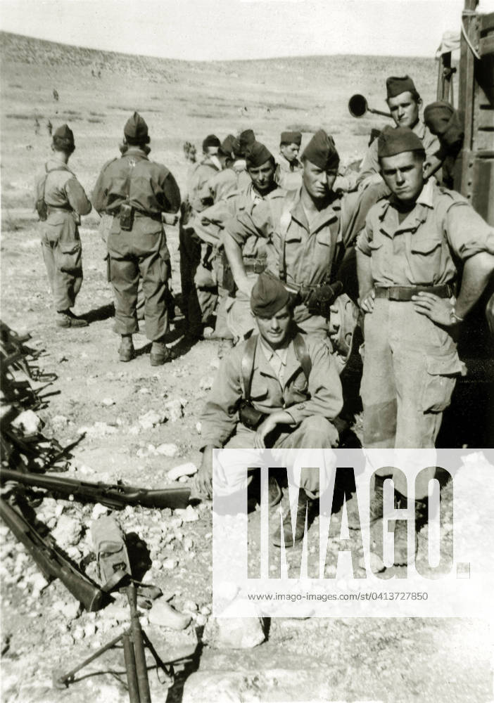 Algerian War: young French soldiers in the Jebel circa 1960 (years 50 - 60: between 1956 and 1962) (b w photo) PCT4290353 Algerian War: young French soldiers in the Jebel circa 1960 (years 50 - 60: between 1956 and 1962) (b w photo) by French Photographer, (20th century); Private Collection; Patrice Cartier. All rights reserved 2023.