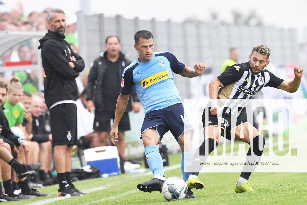 Football 1 Bundesliga Season 2019 2020 Test match SCO Angers 1 FC Mönchengladbach 27 07 2019, Stadion an der Römerstrasse, Straelen, Coach Marco Rose, Stefan Lainer,Borussia Mönchengladbach, Farid El Melali, SCO Angers , DFL regulations prohibit any use of photographs as image sequences and or quasi video