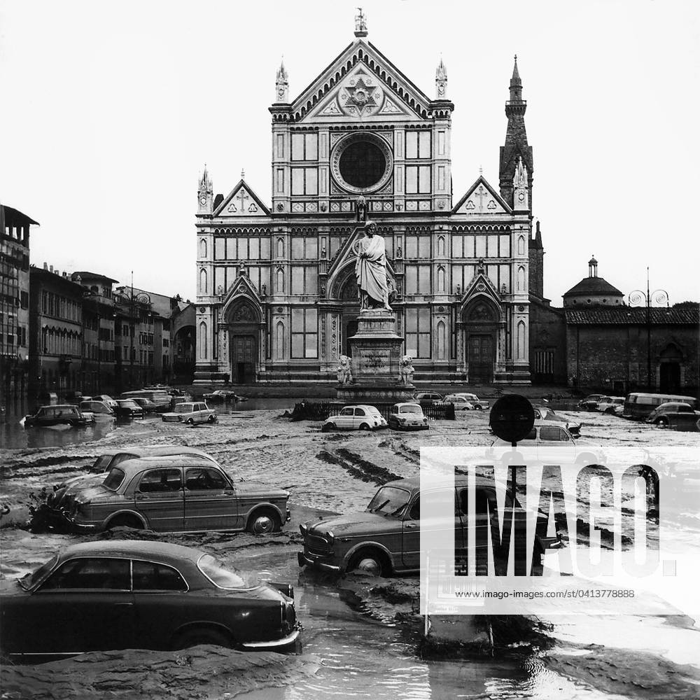 View of Piazza Santa Croce after the flood that swept through Florence in November of 1966 (b w photo) 493849 View of Piazza Santa Croce after the flood that swept through Florence in November of 1966 (b w photo); Alinari.