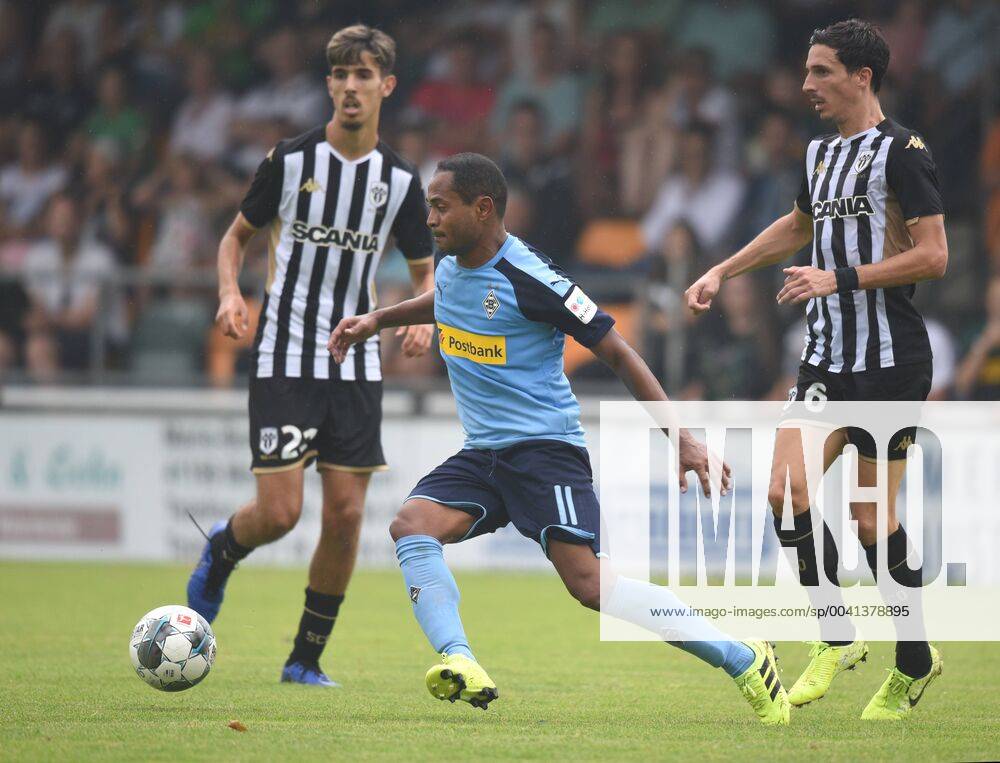 Test match Borussia Mönchengladbach SCO Angers France 27 07 2019 Raffael BMG Action wins against two DFL REGULATIONS PROHIBIT ANY USE OF PHOTOGRAPHS AS IMAGE SEQUENCES AND OR QUASI VIDEO HM