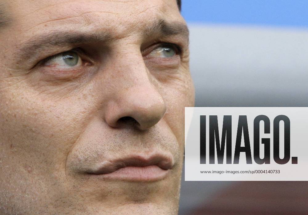 Nationaltrainer Slaven Bilic (Kroatien) nachdenklich Fußball EM Herren Euro 2008, Länderspiel, Nationalteam Porträt Klagenfurt Skepsis, Nachdenklichkeit,