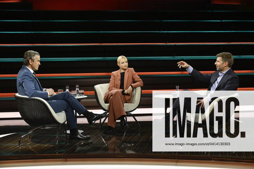 Talk round at Markus Lanz , ZDF 02 24 her Markus Lanz, Lena Cassel and Thomas Hitzelsperger v li on February 14, 2024 in Markus Lanz , ZDF TV televisio