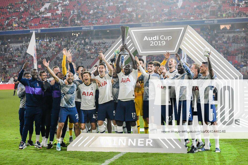 KW31 Tottenham Hotspur celebrate winning the Audi Cup 2019 during the Pre-season Friendly match between Tottenham Hotspur FC and Bayern Munich at Allianz Arena on July 31, 2019 in Munich, Germany Pre-Season Friendly 2019 2020 Imagesx xGerritxvanxKeulenxIVx 200593940