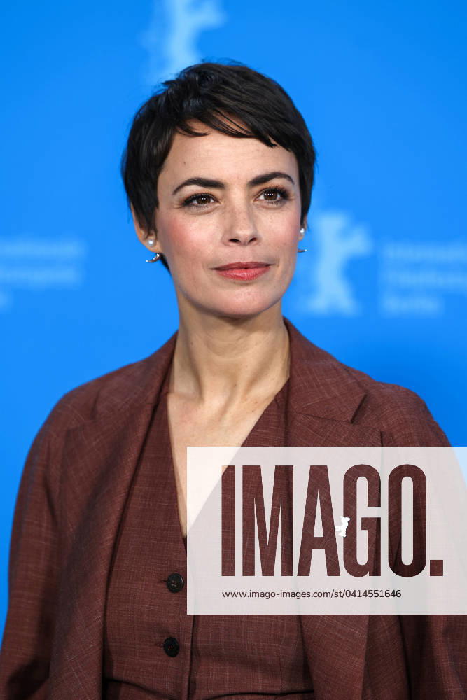 From 15 to 25 February 2024 the Berlinale 74 film festival takes place in Berlin, Germany. Berenice Bejo at the photo call for the film Another End. Berlin Germany - ZUMAt227 20240217_zip_t227_012