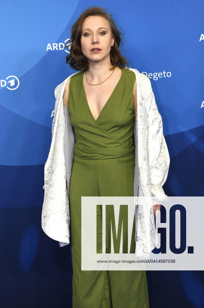 Katharina Leonore Goebel at the ARD Blue Hour 2024 as part of the Berlinale 2024 at the Hotel Telegraphenamt Berlin, 16 02 2024 Foto:xC.xNiehausx xFuturexImagex blue_hour_4403