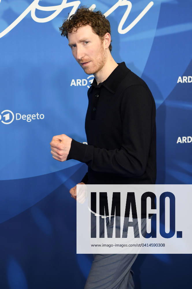Louis Klamroth at the ARD Blue Hour 2024 as part of the Berlinale 2024 at the Hotel Telegraphenamt Berlin, 16 02 2024 Foto:xC.xNiehausx xFuturexImagex blue_hour_4459