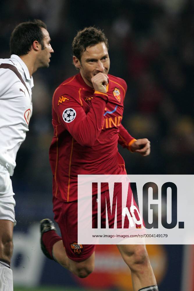 Francesco Totti (AS Rom, re.) - Torjubel, Marc Planus (Bordeaux) enttäuscht- Fußball EC 1 Herren Champions League 2008 2009, Roma - Girondins de Bordeaux 2:0 Gruppe Rom Freude, Enttäuschung,