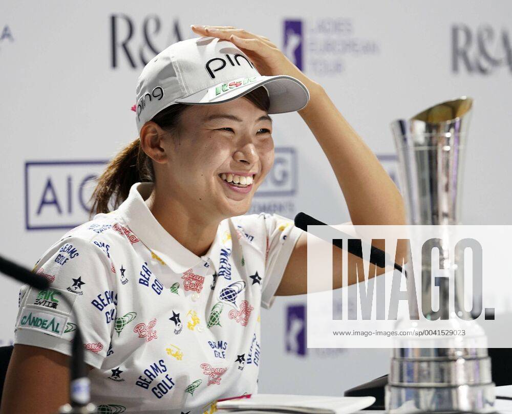 Golf: Women s British Open Hinako Shibuno of Japan smiles at a press conference, PK, Pressekonferenz held after she won the Women s British Open at Woburn Golf Club in Milton Keynes, England, on Aug. 4, 2019.