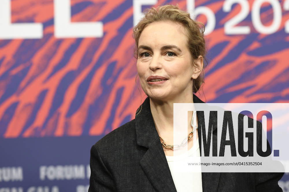 Nina Hoss at the press conference for the feature film Langue Etrangere at the Berlinale 2024 74 Berlin International Film Festival at the Hotel Grand Hyatt Berlin, 19 02 2024 Foto:xC.xNiehausx xFuturexImagex etrangere_4263