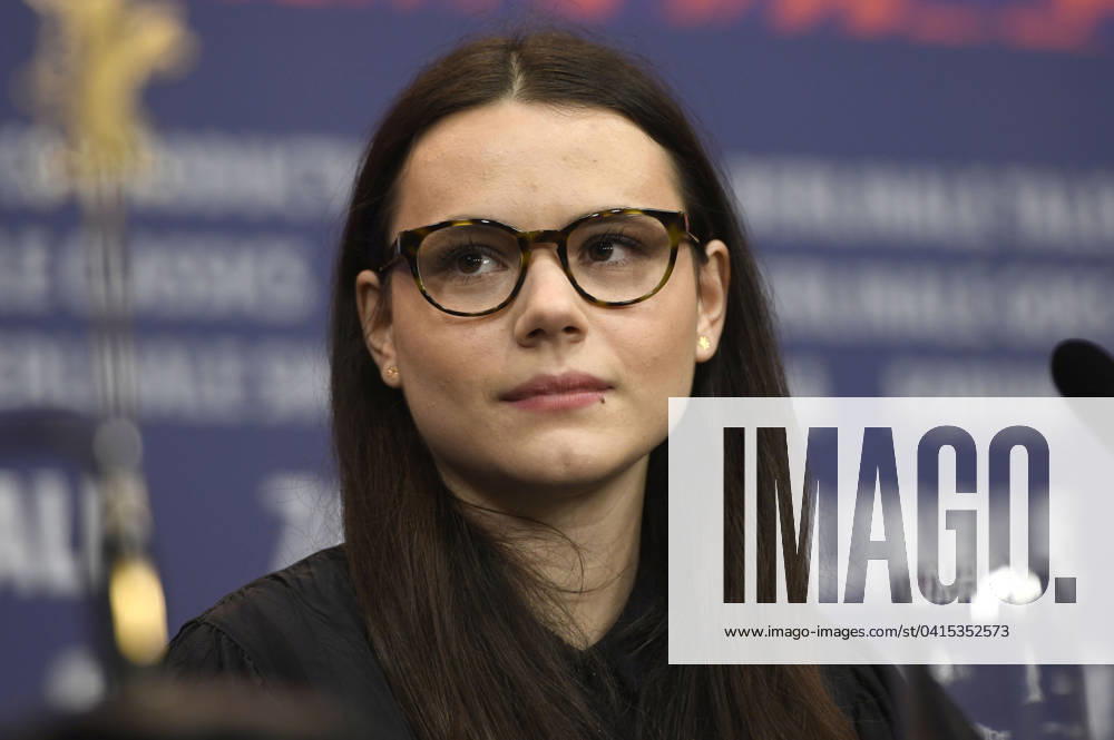 Lilith Grasmug at the press conference for the feature film Langue Etrangere at the Berlinale 2024 74 Berlin International Film Festival at the Hotel Grand Hyatt Berlin, 19 02 2024 Foto:xC.xNiehausx xFuturexImagex etrangere_4273