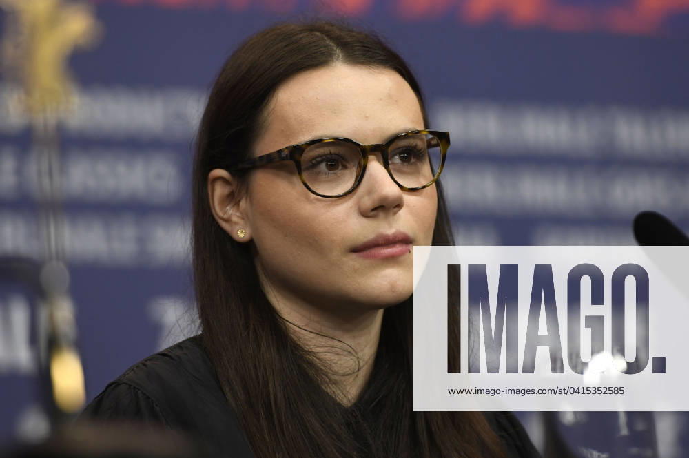 Lilith Grasmug at the press conference for the feature film Langue Etrangere at the Berlinale 2024 74 Berlin International Film Festival at the Hotel Grand Hyatt Berlin, 19 02 2024 Foto:xC.xNiehausx xFuturexImagex etrangere_4275