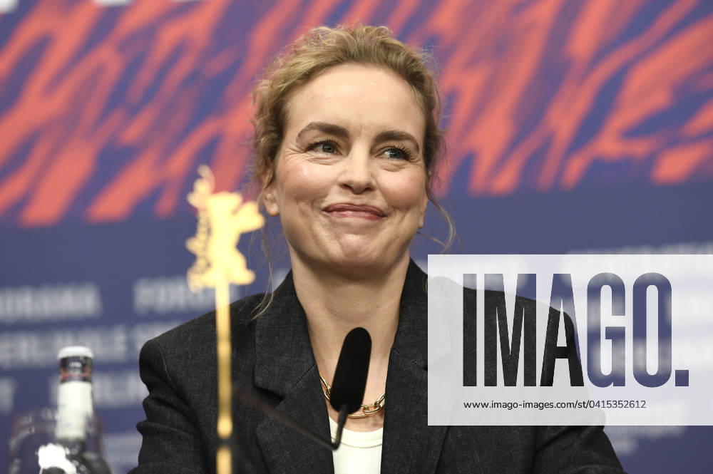 Nina Hoss at the press conference for the feature film Langue Etrangere at the Berlinale 2024 74 Berlin International Film Festival at the Hotel Grand Hyatt Berlin, 19 02 2024 Foto:xC.xNiehausx xFuturexImagex etrangere_4280