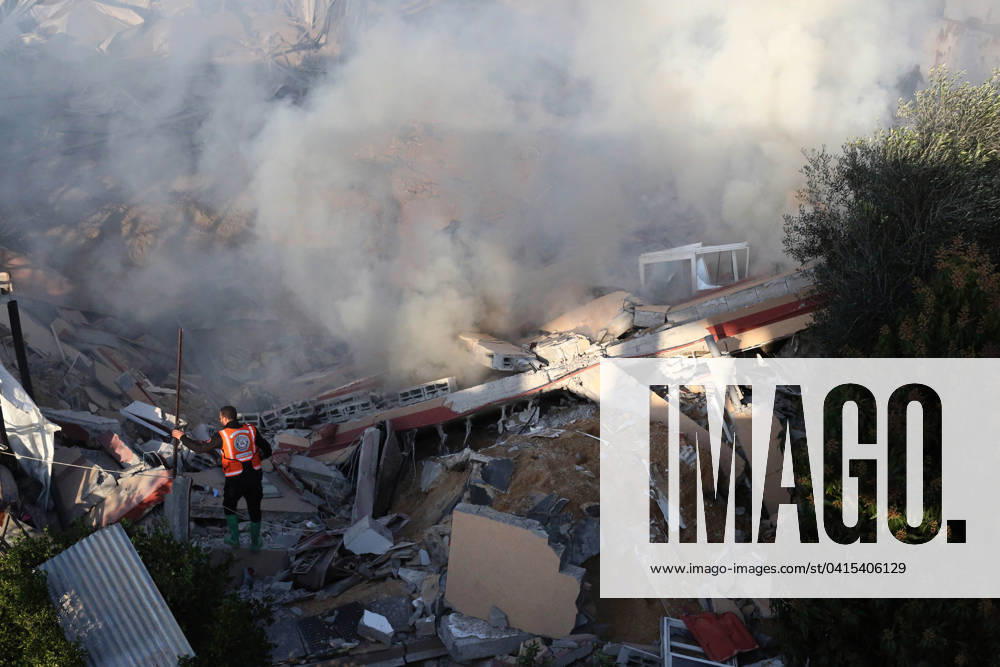 (240219) -- GAZA, Feb. 19, 2024 -- A rescuer works after an Israeli airstrike in the southern Gaza Strip city of Rafah, on Feb. 19, 2024. The Palestinian death toll resulting from the ongoing Israeli attacks on the Gaza Strip has surpassed 29,000, the Gaza-based Health Ministry announced on Monday. (Photo by Xinhua) MIDEAST-GAZA-RAFAH-ISRAEL-AIRSTRIKE KhaledxOmar