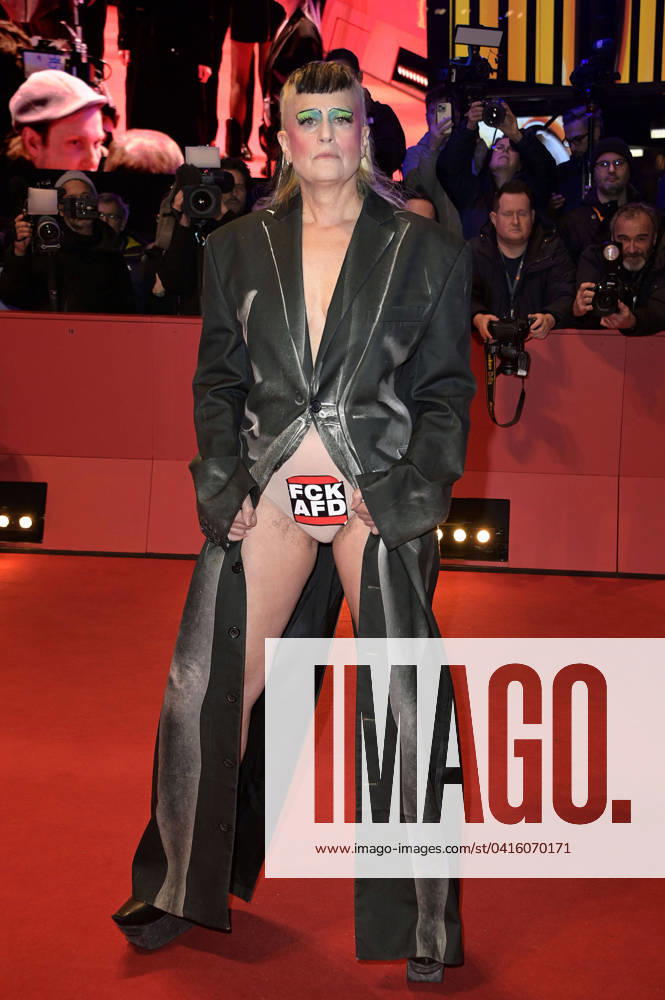 Peaches at the premiere of the feature film Spaceman at the Berlinale 2024 74 Berlin International Film Festival at the Berlinale Palast Berlin, 21 02 2024 Foto:xF.xFuturexImagex spaceman_prem_4231