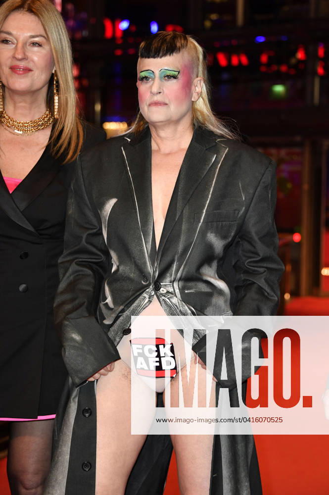 Peaches at the premiere of the feature film Spaceman at the Berlinale 2024 74 Berlin International Film Festival at the Berlinale Palast Berlin, 21 02 2024 Foto:xN.xKubelkax xFuturexImagex spaceman_prem_4260