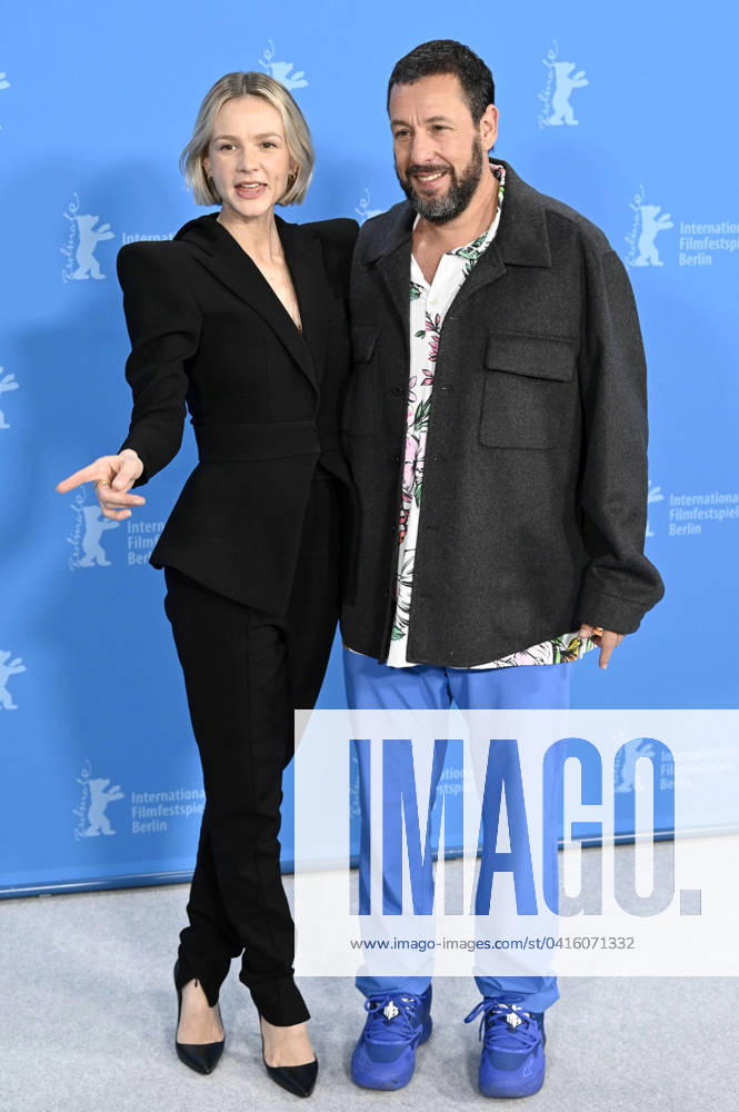Carey Mulligan and Adam Sandler at the photocall for the movie Spaceman at the Berlinale 2024 74 Berlin International Film Festival at the Hotel Grand Hyatt Berlin, 21 02 2024 Foto:xF.xFuturexImagex spaceman_4346