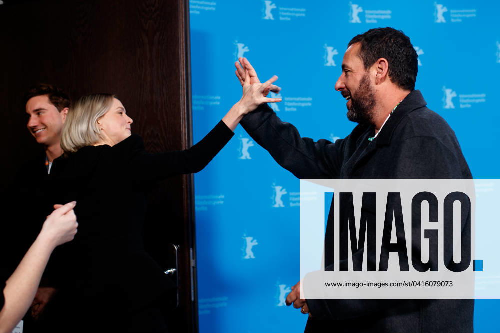 Berlinale Spaceman Photocall Carey Mulligan and Adam Sandler at the Spaceman Photocall at the Hyatt Hotel on the occasion of the 74th Berlin International Film Festival on 21 02 2024