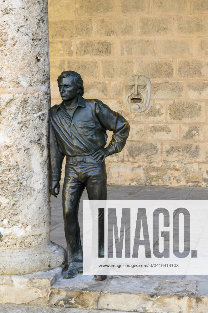 Bronze statue of Antonio Gades, dancer, created by the Sculpture Jose Villa Soberon , stands in front of the Palacio de Lombillo on the Plaza de la Ca...