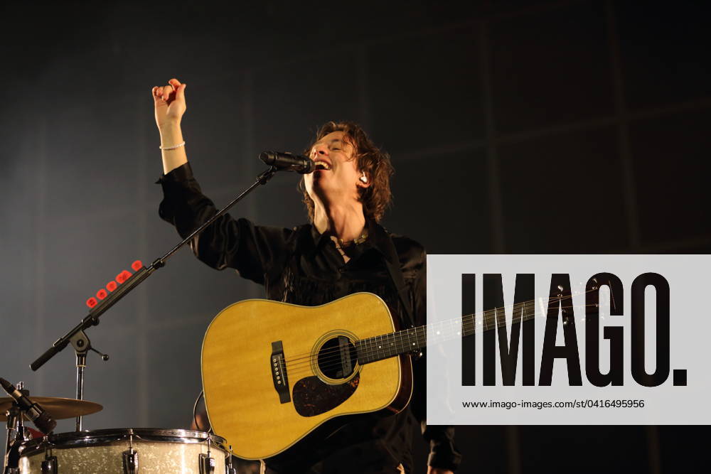 Frederik Fred Rabe from the band Giant Rooks at a concert in the Max Schmeling Halle in Berlin, February 23, 2024 Giant Rooks concert Berlin