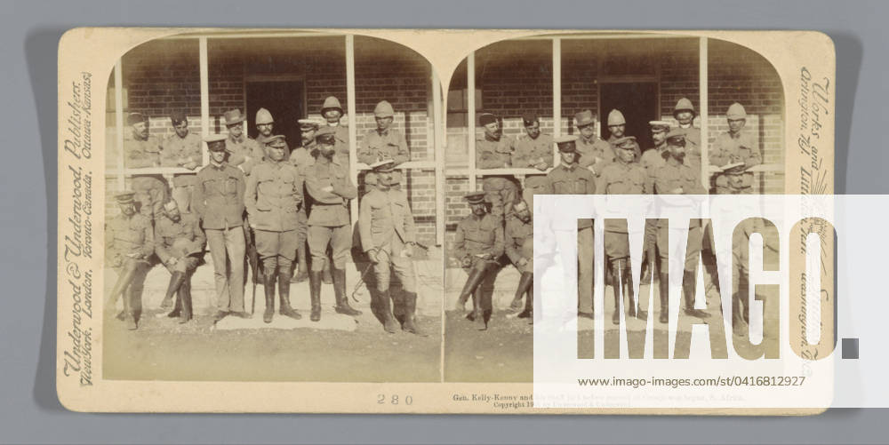 General Thomas Kelly-Kenny and his staff for the Battle of Paardeberg, South Africa, Anonymous, 1901 stereograph Modderrivierpublisher: New York (city) (possibly) cardboard. paper albumen print commander-in-chief, general, marshal Modder River