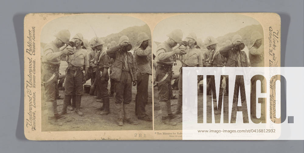 British soldiers drink during the Battle of Paardeberg, South Africa, Anonymous, 1900 stereograph Modderrivierpublisher: New York (city) (possibly) cardboard. paper albumen print drinking. the soldier; the soldier s life Modder River
