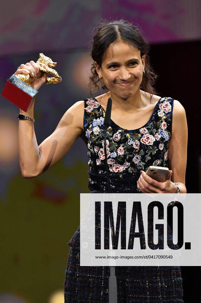 Mati Diop with the Golden Bear for Best Film Dahomey at the Closing Ceremony and Award Ceremony at the Berlinale 2024 74 Berlin International Film Festival at the Berlinale Palast Berlin, 24 02 2024 Foto:xN.xKubelkax xFuturexImagex preisverleihung_4395