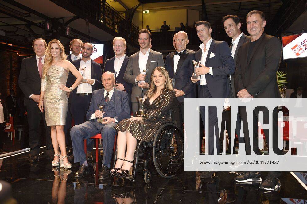Winners and laudators at the presentation of the Sport Bild Award 2019 in the Fischauktionshalle Hamburg, 19 08 2019 Foto:xN.xKubelkax xFuturexImage