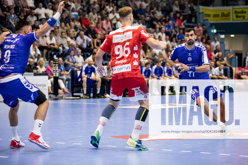 2 Handball Bundesliga VfL Gummersbach TUSEM Essen 24 08 2019 Tim Zechel 96, TUSEM Essen , Janko Bozovic 77, VfL Gummersbach , 2 Handball Bundesliga VfL Gummersbach TUSEM Essen Gummersbach, Schwalbe arena