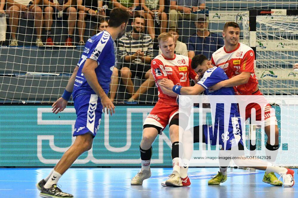 26 Lucas Firnhaber 26 TuSEM Essen and 22 Dennis Szczesny 22 Tu9EM Essen 9 Tin Kontrec 9 VfL Gummersbach ,, VfL Gummersbach TuSEM Essen, Handball, Men, 2 League, Liqui Moly Handball Bundesliga, 1 Matchday, 28 08 2019, VfL Gummersbach TuSEM Essen, , Handball, Liqui Moly 2 Handball Bundesliga, Men, Soielzeit 2019 20 Gummersbach