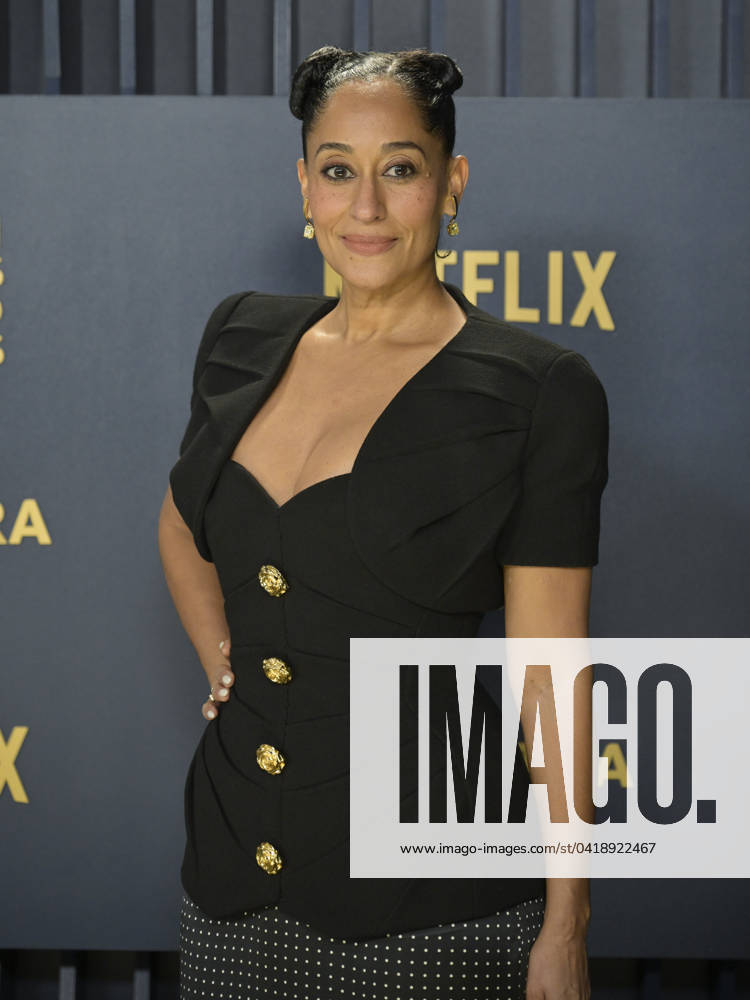 Tracee Ellis Ross attends the 30th Annual Screen Actors Guild Awards. Los Angeles U.S. - ZUMAb173 20240224_aap_b173_708