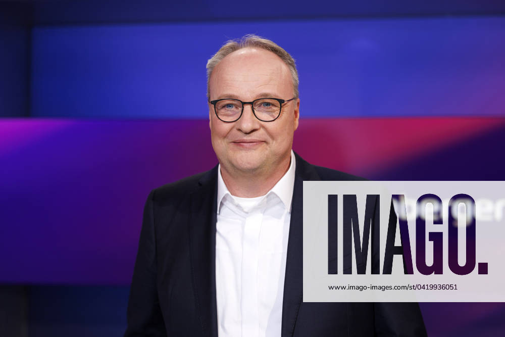 Satirist Oliver Welke on the ARD talk show Maischberger in the Cologne studio Cologne, 06 03 2024 NRW Germany