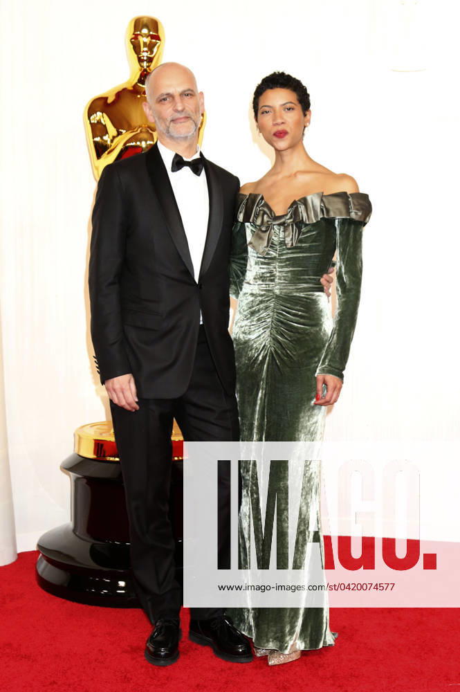 James Wilson with companion at the 2024 96th Annual Academy Awards at the Dolby Theatre Los Angeles, 10 03 2024 Foto:xJ.xFuturexImagex oscars_9776