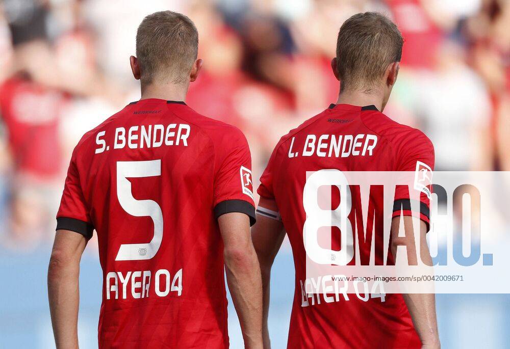 Leverkusen, Germany, 1 Soccer Bundesliga, 3 Spieltag, Bayer 04 Leverkusen 1899 Hoffenheim 0 0 on 31 08 2019 in the Bay Arena in Leverkusen The twins Sven BENDER LEV li and Lars BENDER LEV re In accordance with the requirements of the DFL Deutsche Fußball Liga, it is prohibited to exploit or have exploited photographs taken in the stadium and or during the match in the form of sequence pictures and or video-like photo series