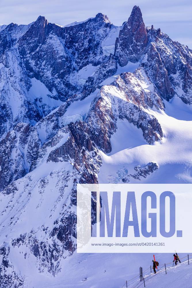 Skier at the Path from the Aiguille you Midi to below, Chamonix, France, Europe